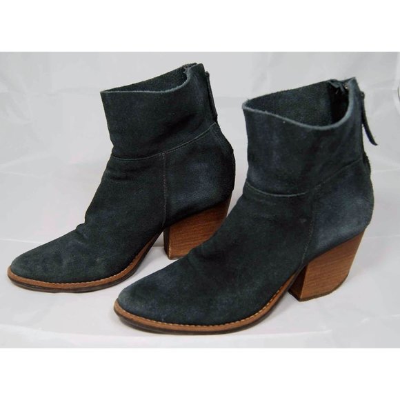 Matisse Suede Leather Zipper Ankle Booties - Picture 3 of 7